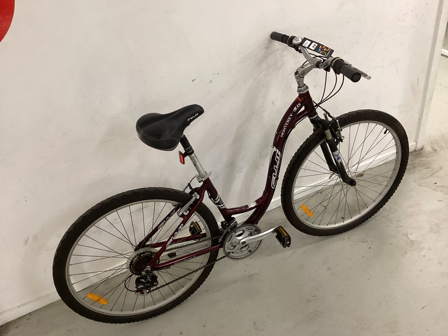 Fuji Monterey 3.0 Bike -  52cm - Hybrid Commuter,
Flat Bar Commuter, Colour: Purple