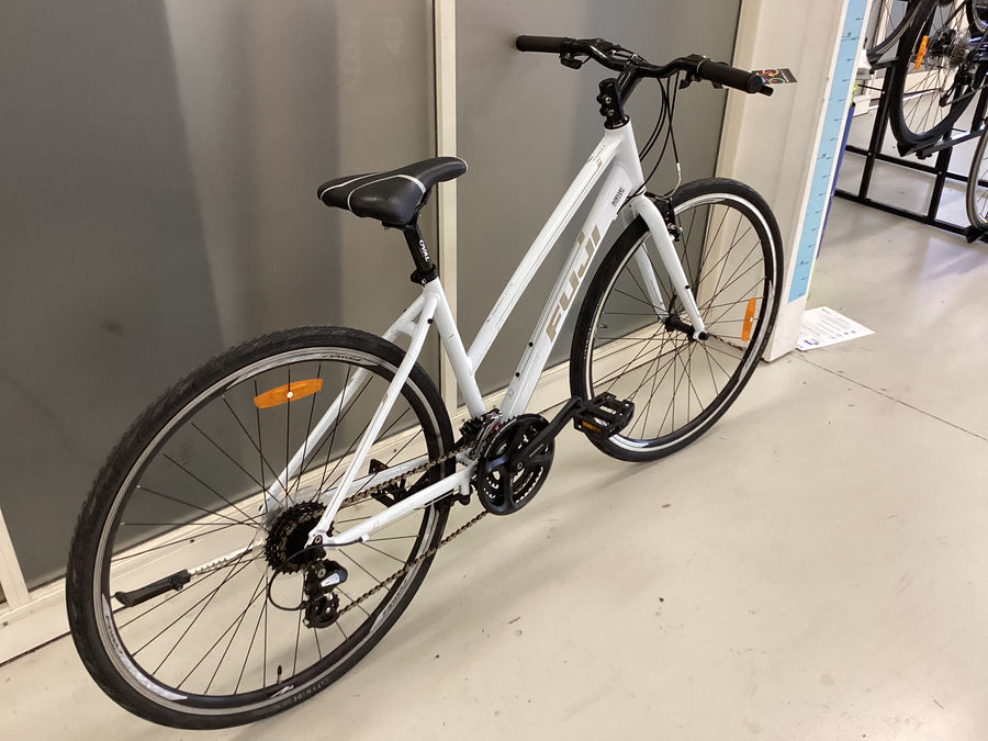 Fuji - Absolute - Flat Bar Commuter - White (#4679)