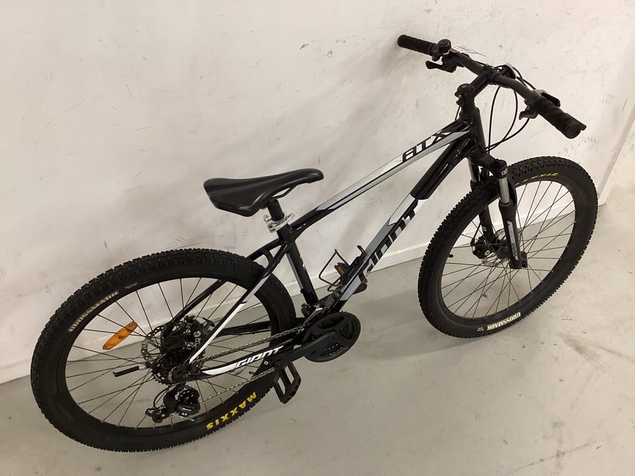 Giant - ATX - Mountain Bike - Black , White (#4755)