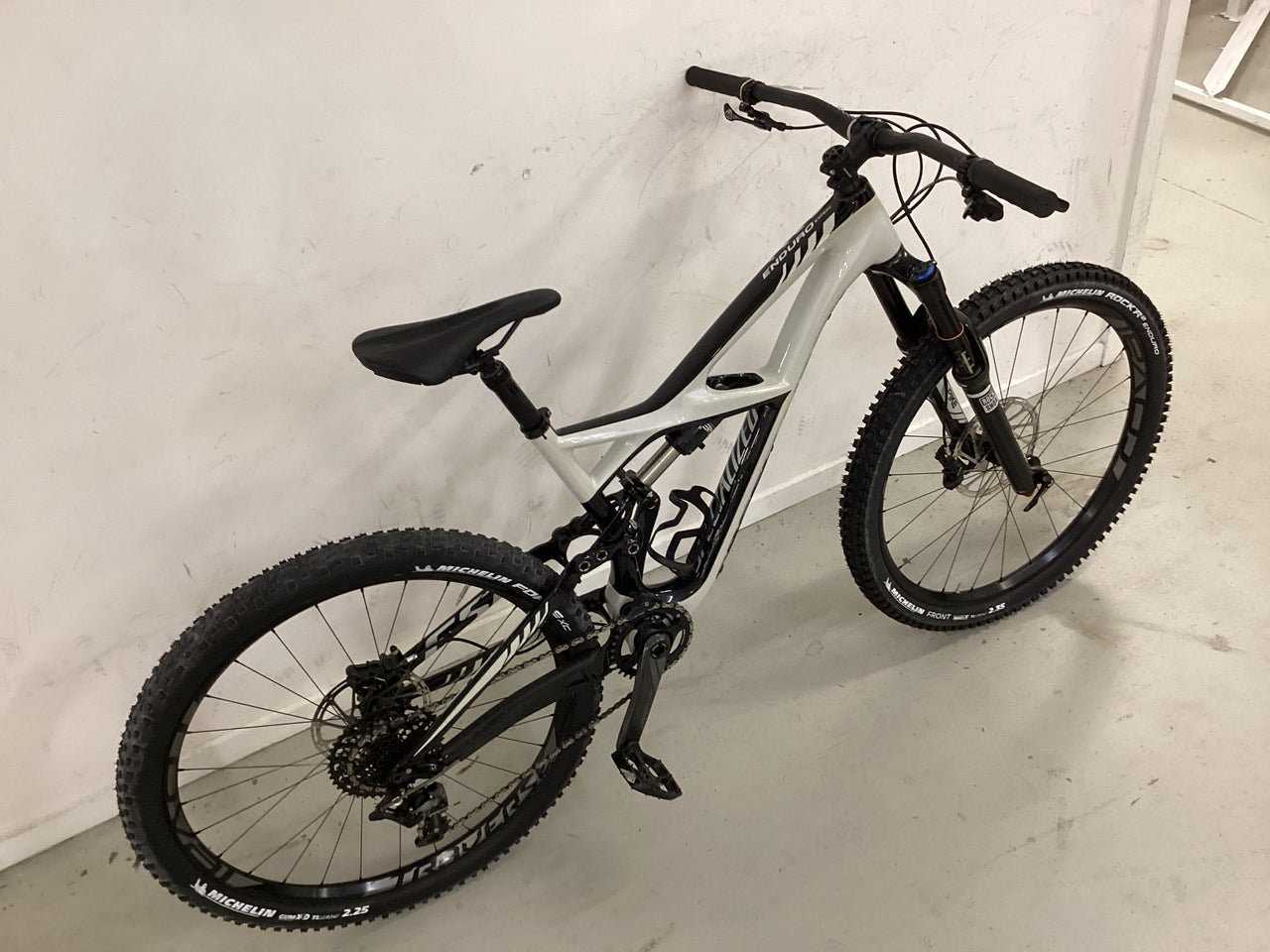 Specialized - Enduro Expert - Mountain Bike - Black , White (#4827)