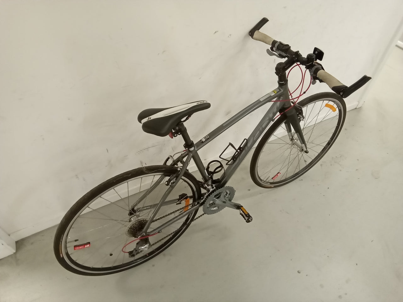 Avanti Blade Bike -  52cm - Flat Bar Commuter, Colour: Grey