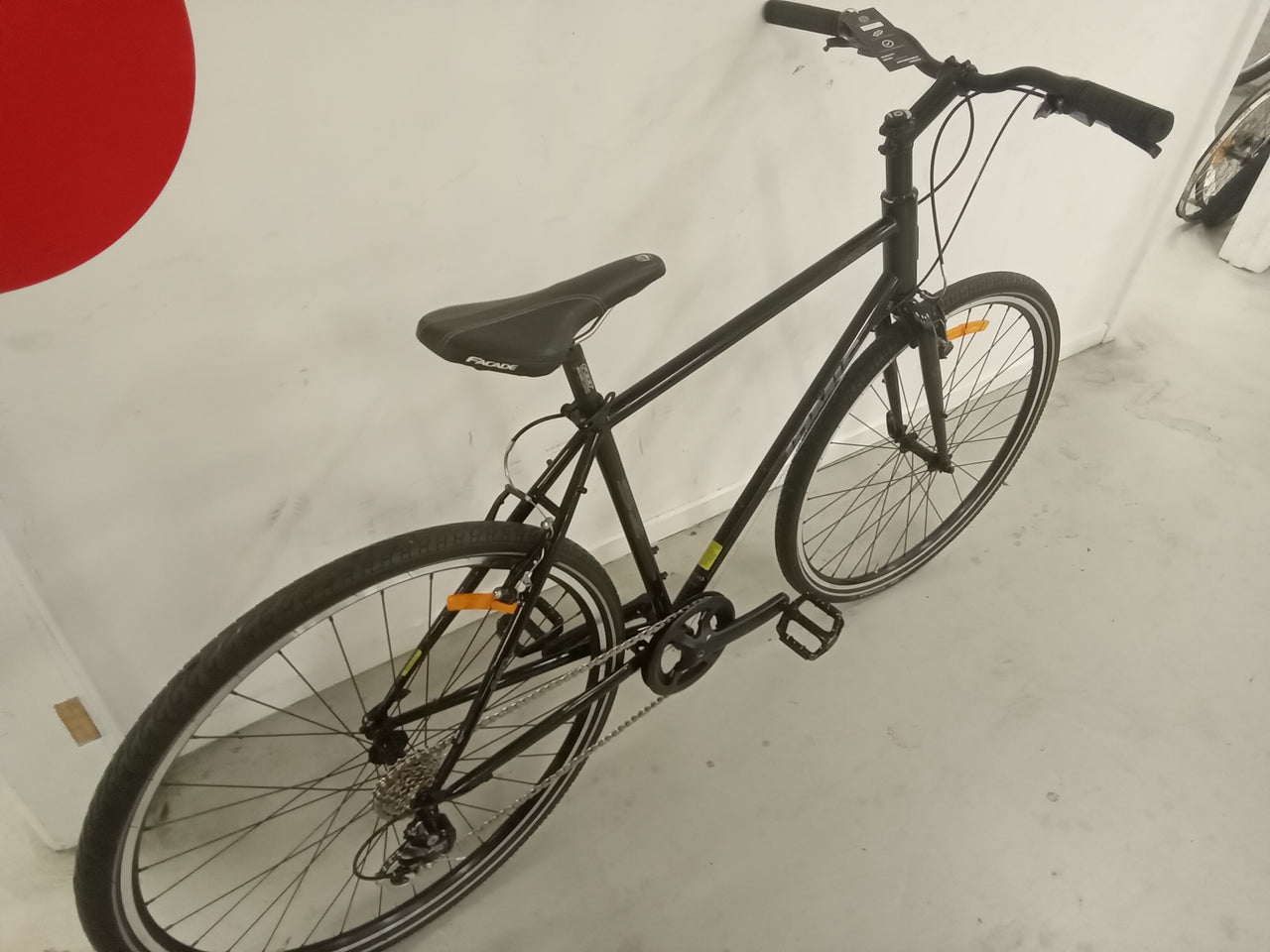 Jamis Coda Bike -  54cm - Flat Bar Commuter, Colour: Black