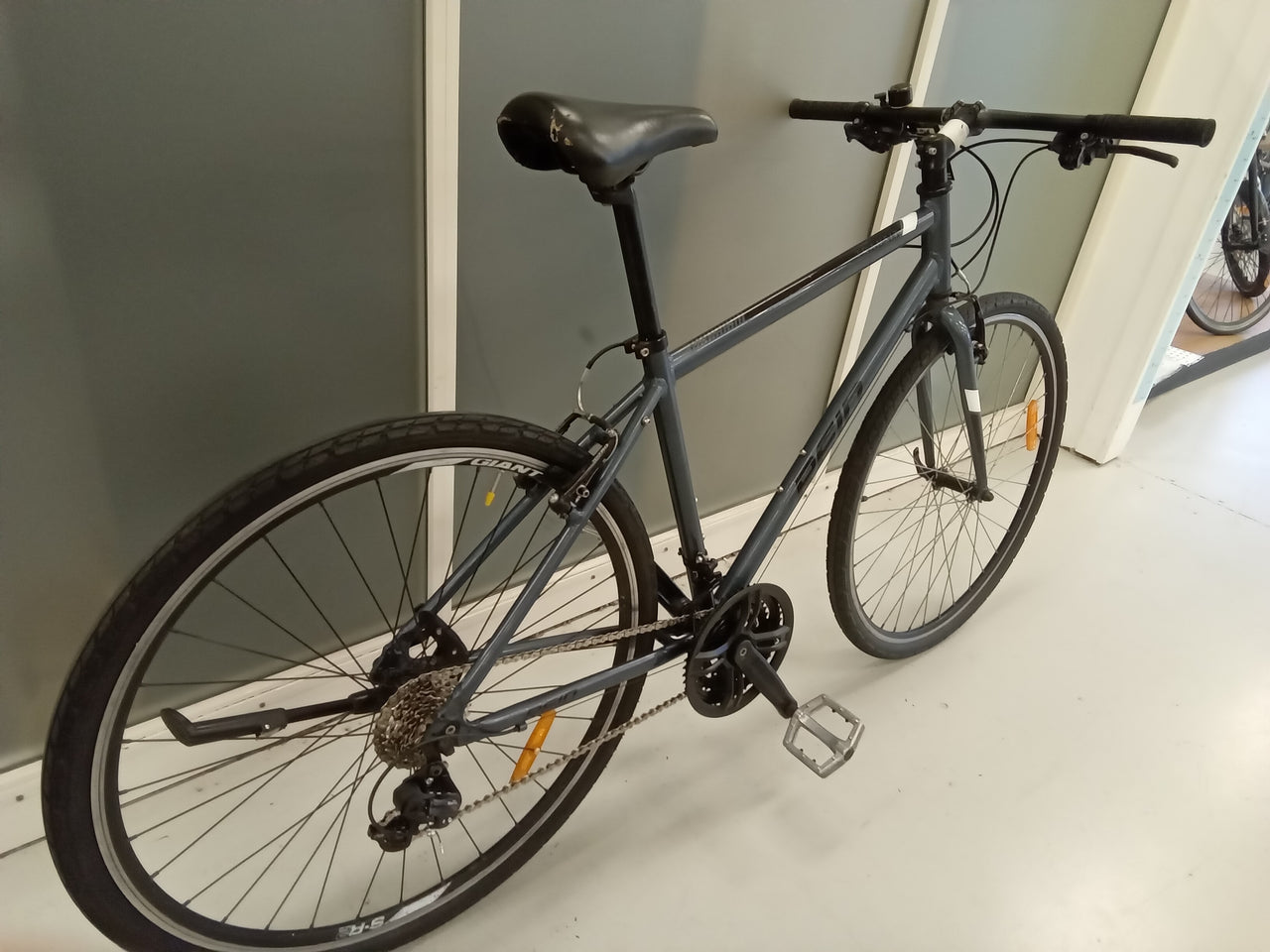 Reid Transit Bike -  52cm - Flat Bar Commuter, Colour: Grey