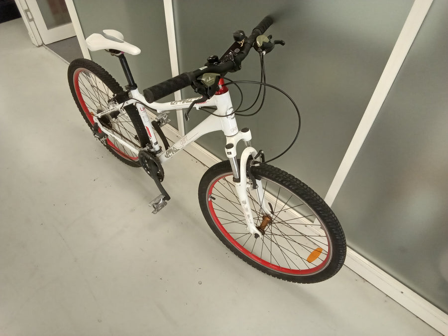 Giant Enchant Bike -  40cm - Mountain Bike, Colour: White, Red