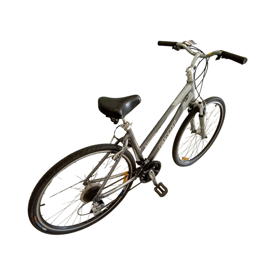Giant Cypress Bike -  50cm - Hybrid Commuter, Colour: Silver