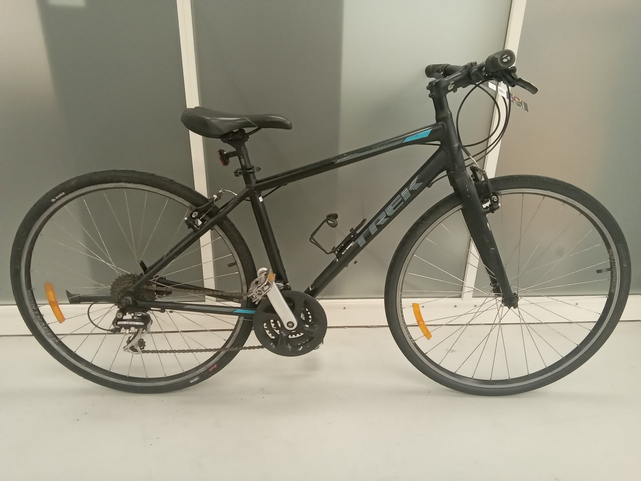 Trek Fx2 Bike -   - Hybrid Commuter, Colour: Black