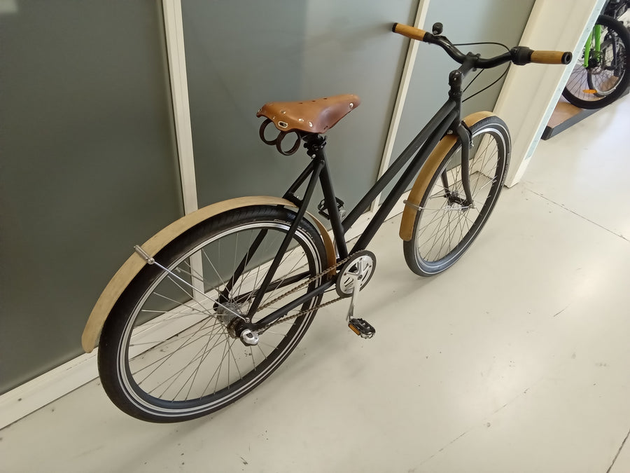 Other  Bike -  52cm - Classic, Colour: Black