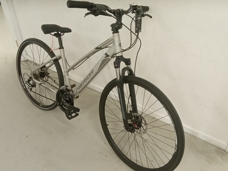 Merida Crossway 20 Bike -  42cm - Hybrid Commuter,
Flat Bar Commuter, Colour: Silver