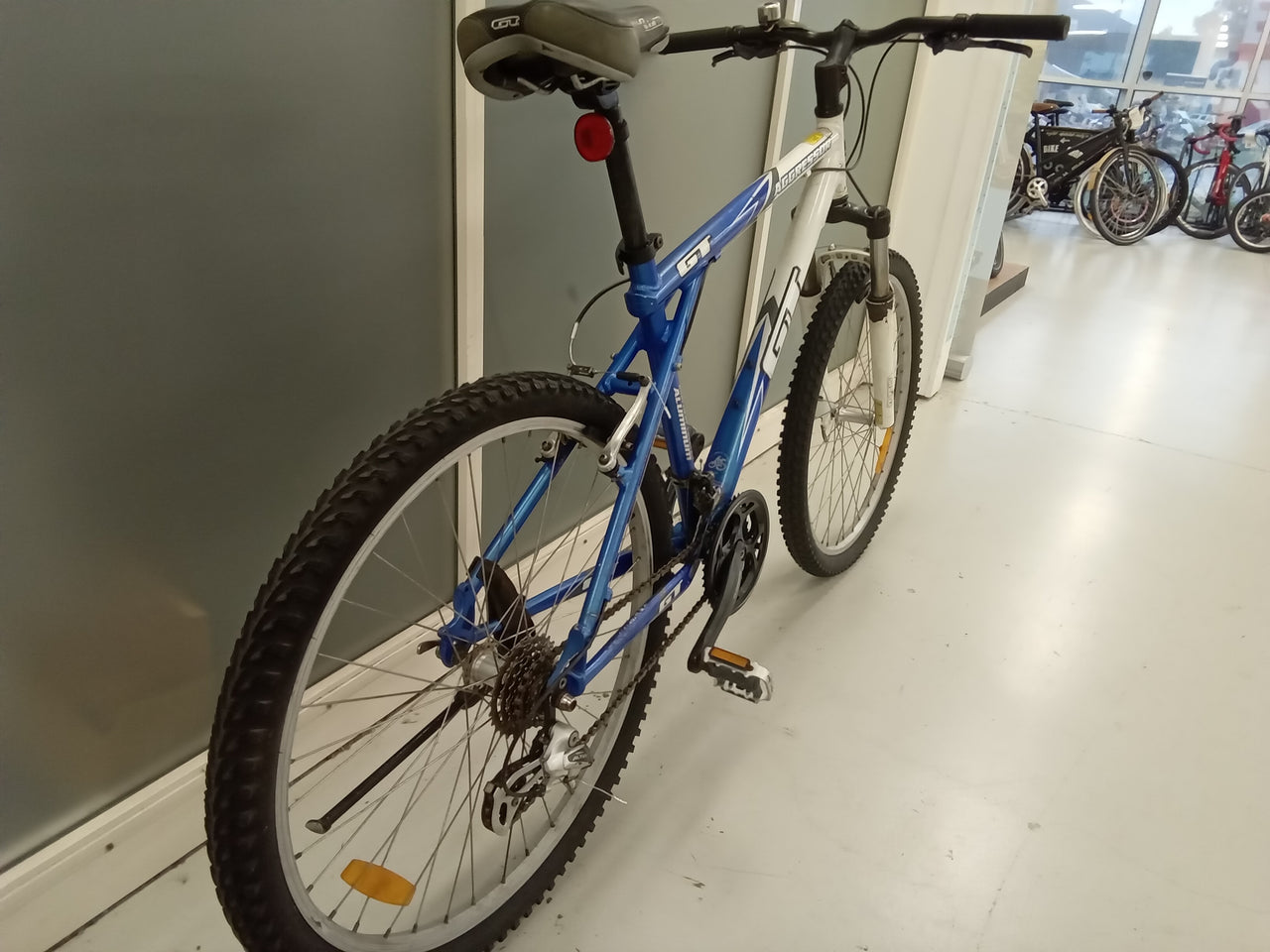 GT Aggressor Bike -  48cm - Mountain Bike, Colour: Blue, White