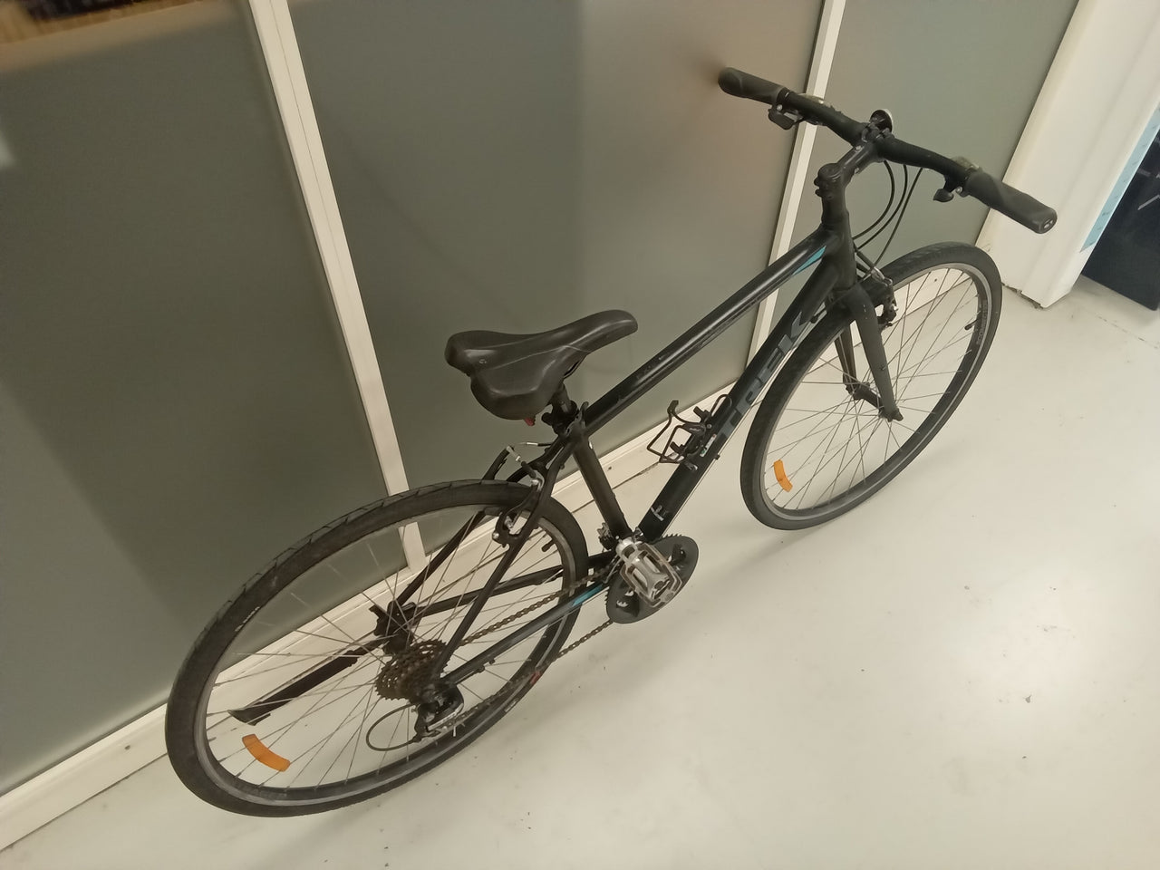 Trek Fx2 Bike -   - Hybrid Commuter, Colour: Black