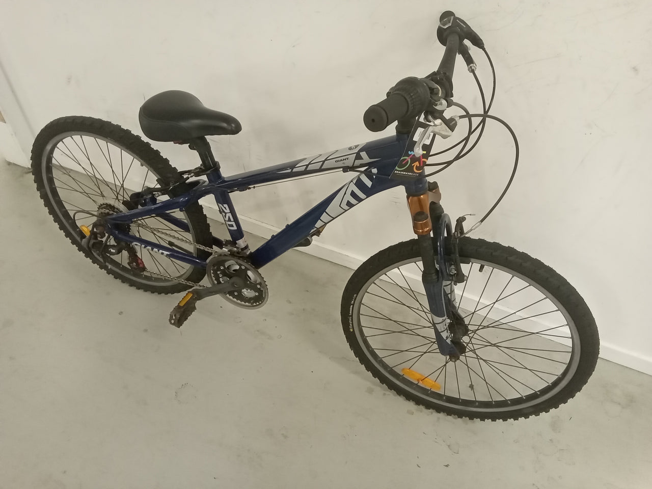 Giant Mtx 250 Bike - 24"  - Kids, Colour: Blue, White