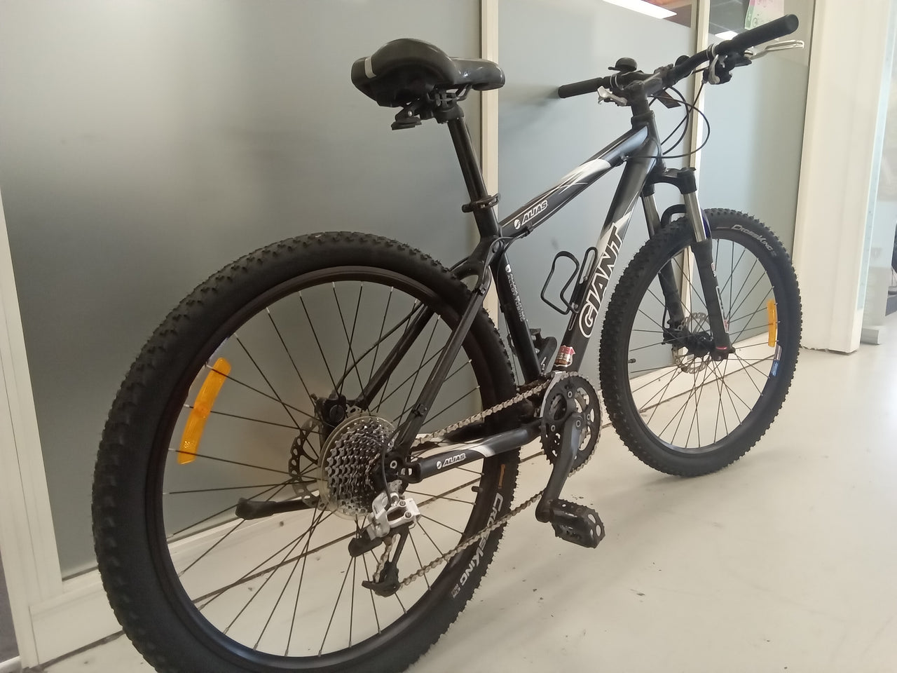 Giant Alias Bike -  42cm - Mountain Bike, Colour: Black