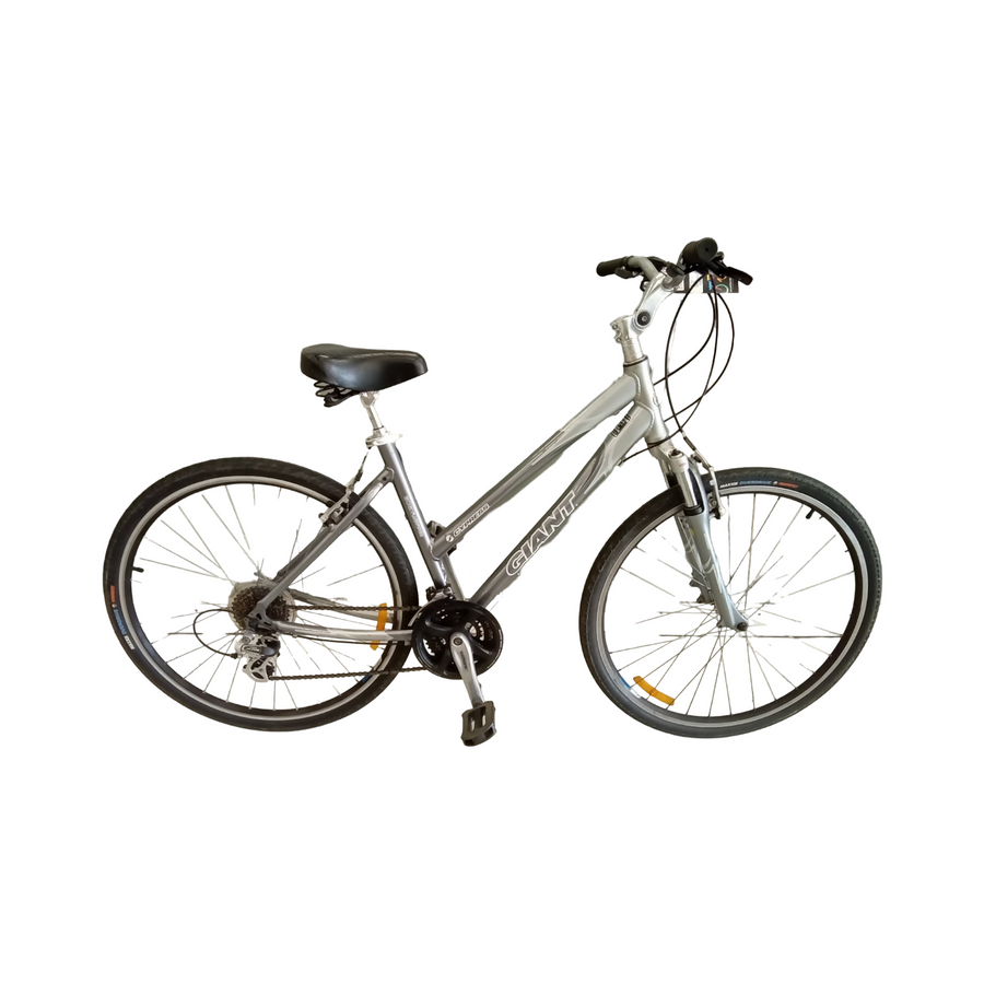 Giant Cypress Bike -  50cm - Hybrid Commuter, Colour: Silver